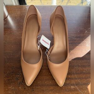 BCBG Brown heels 7.5
